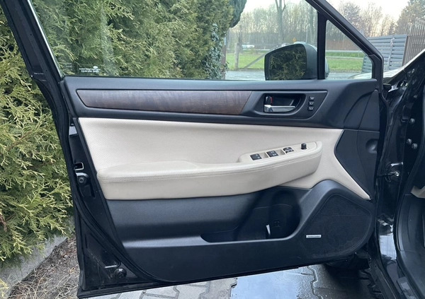 Subaru Outback cena 60900 przebieg: 51454, rok produkcji 2015 z Urzędów małe 781